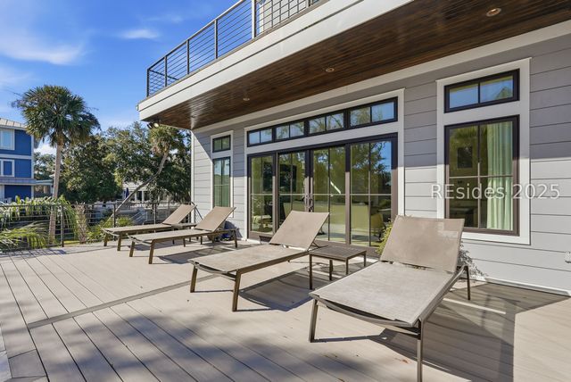 3 Driftwood Ln, Hilton Head Island, SC 29928