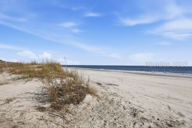 3 Driftwood Ln, Hilton Head Island, SC 29928