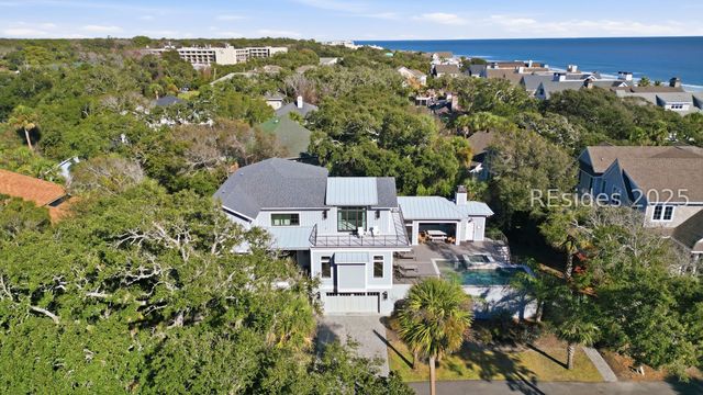 3 Driftwood Ln, Hilton Head Island, SC 29928