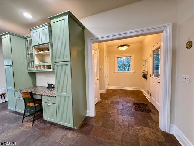 286 Harlingen Rd, Montgomery Twp., NJ 08502
