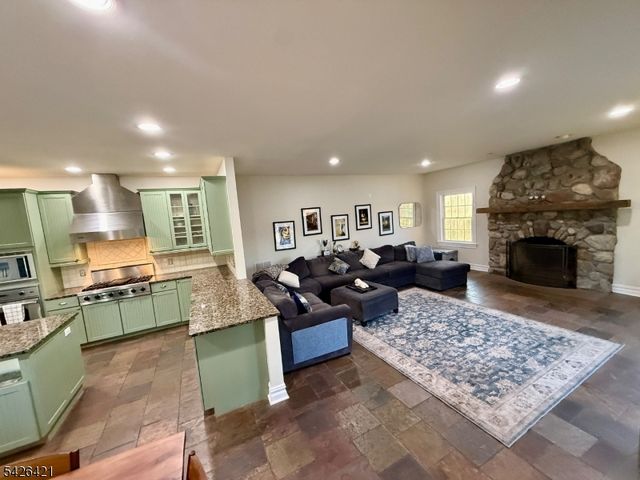 286 Harlingen Rd, Montgomery Twp., NJ 08502