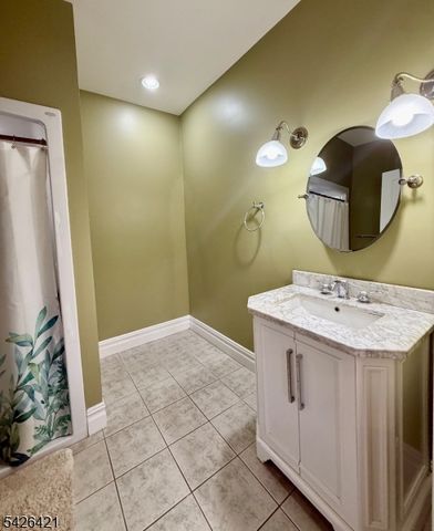 286 Harlingen Rd, Montgomery Twp., NJ 08502