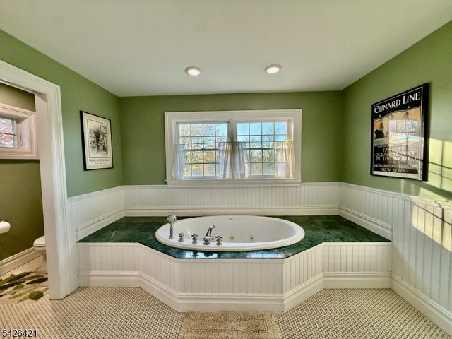 286 Harlingen Rd, Montgomery Twp., NJ 08502