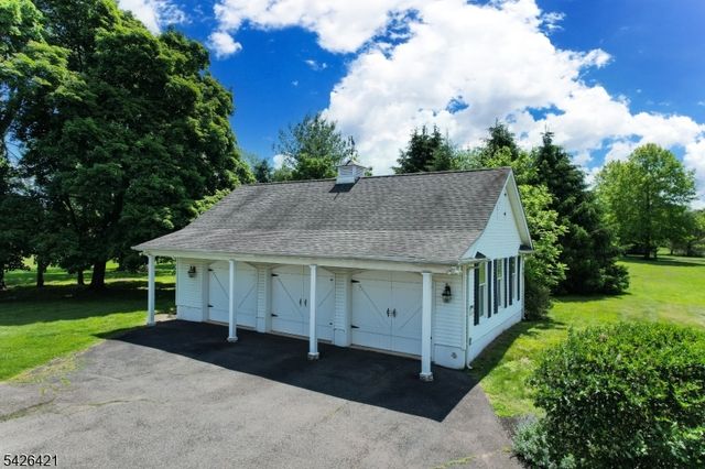 286 Harlingen Rd, Montgomery Twp., NJ 08502
