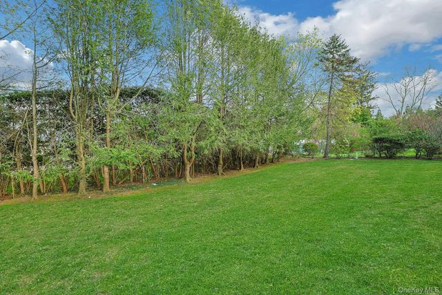 23 Forbes Boulevard, Eastchester, NY 10709