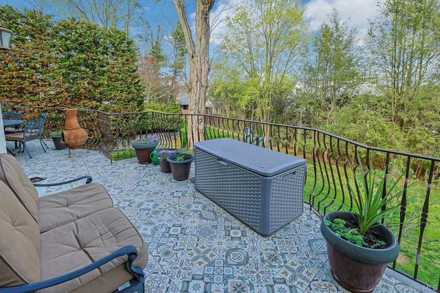 23 Forbes Boulevard, Eastchester, NY 10709