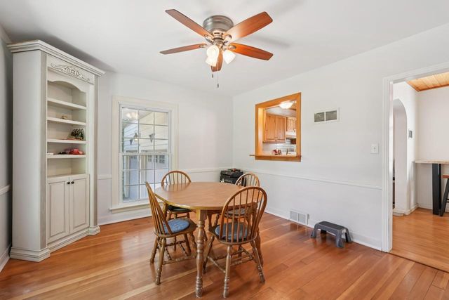 4885 S Racine AVENUE, New Berlin, WI 53146