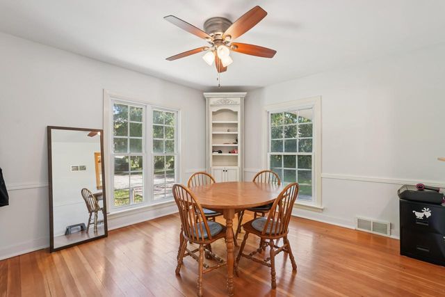 4885 S Racine AVENUE, New Berlin, WI 53146