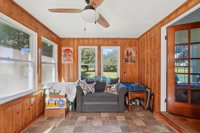 4885 S Racine AVENUE, New Berlin, WI 53146