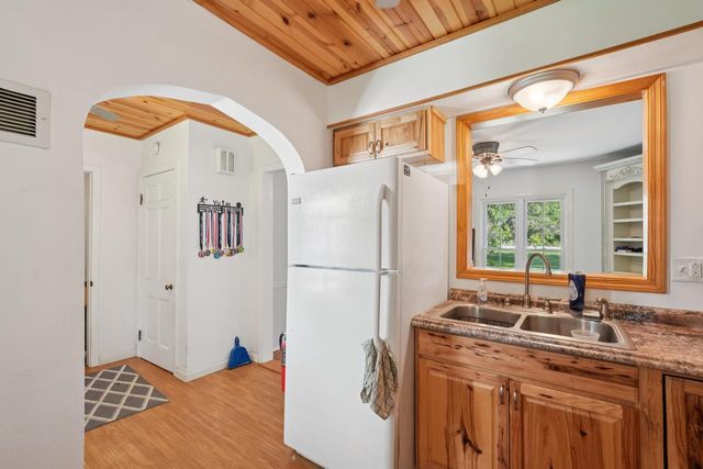 4885 S Racine AVENUE, New Berlin, WI 53146