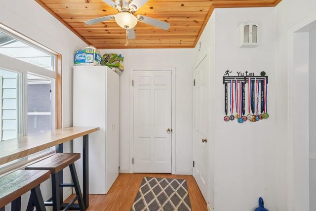 4885 S Racine AVENUE, New Berlin, WI 53146