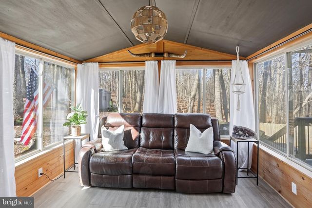 138 ROSS LN, Bluemont, VA 20135