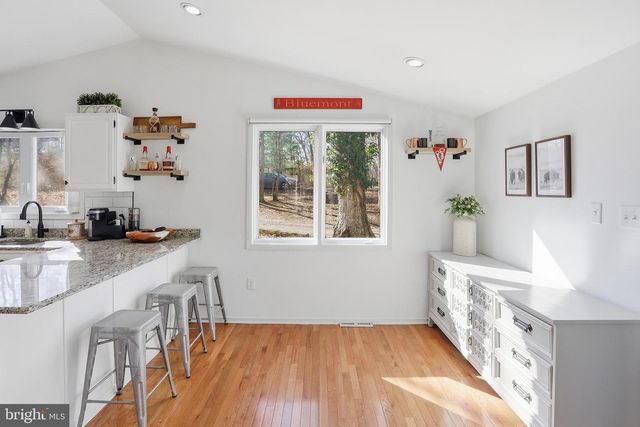 138 ROSS LN, Bluemont, VA 20135