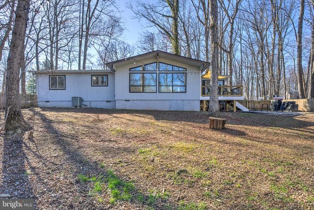 138 ROSS LN, Bluemont, VA 20135