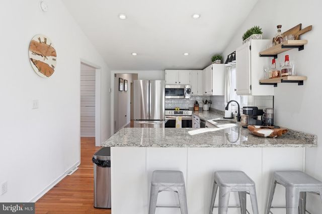 138 ROSS LN, Bluemont, VA 20135