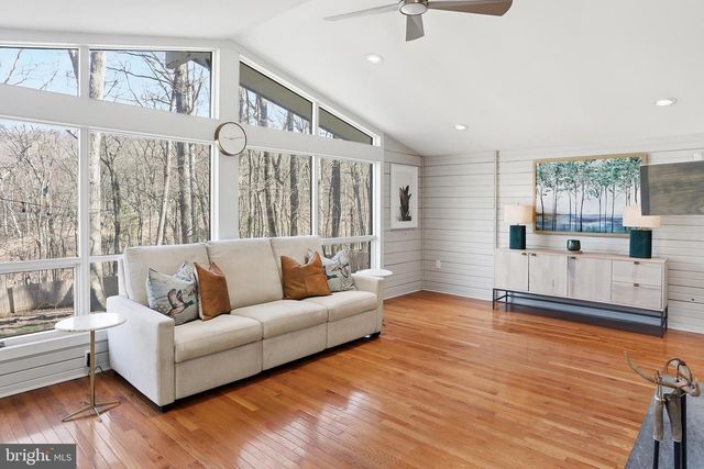 138 ROSS LN, Bluemont, VA 20135