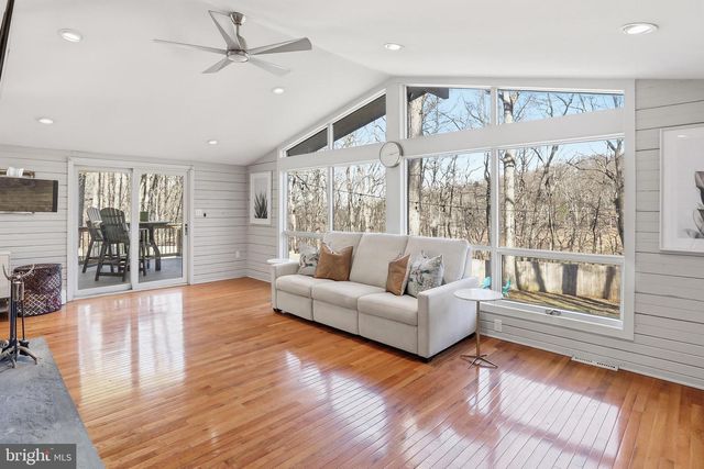 138 ROSS LN, Bluemont, VA 20135