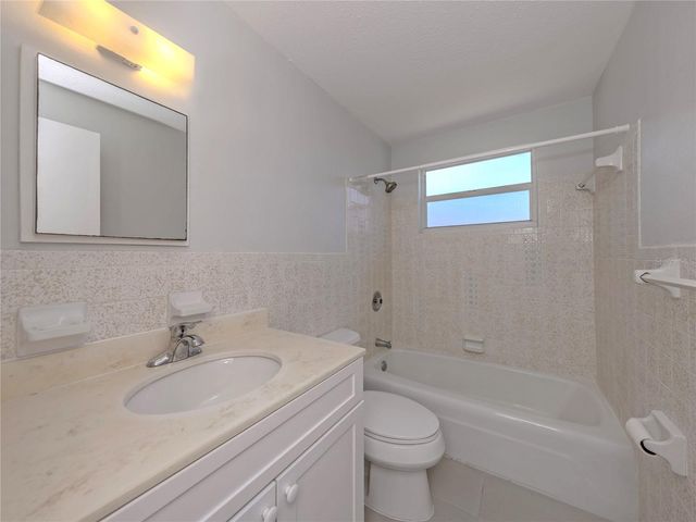 320 PAVONIA ROAD, Nokomis, FL 34275