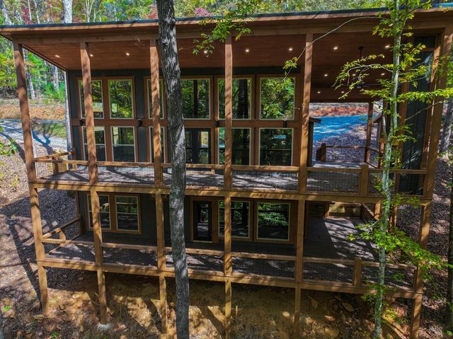 1990 Big Creek, Blue Ridge, GA 30522