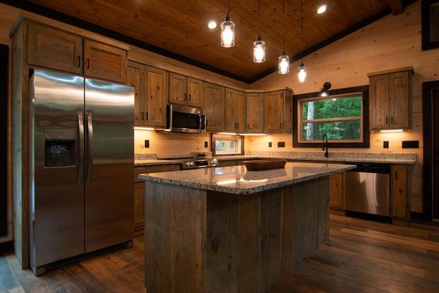 1990 Big Creek, Blue Ridge, GA 30522