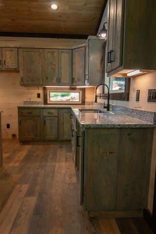 1990 Big Creek, Blue Ridge, GA 30522