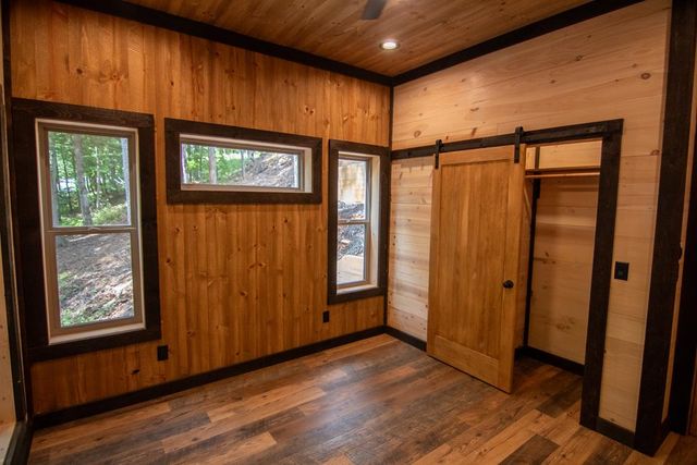 1990 Big Creek, Blue Ridge, GA 30522