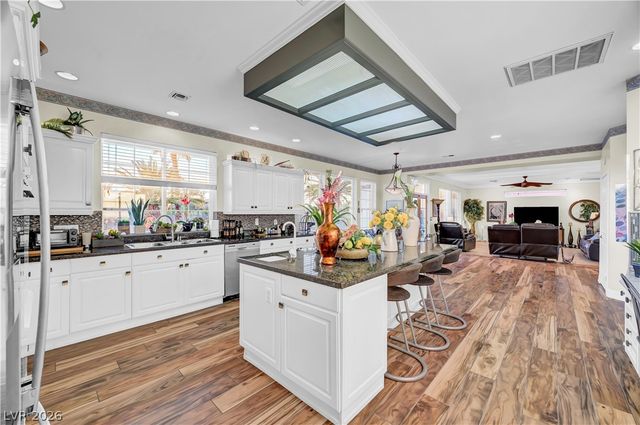 1645 Stonehill Road, Las Vegas, NV 89156