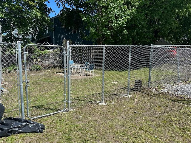 135 Charles Street 5, Lowell, MA 01852