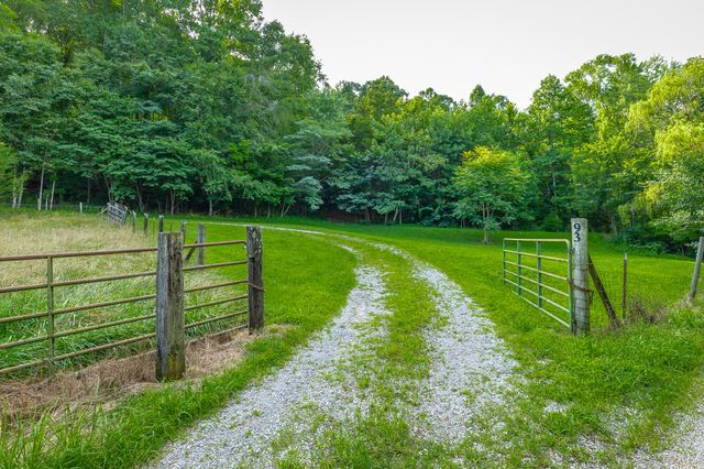 93 Bell Summers Road, Pikeville, TN 37367