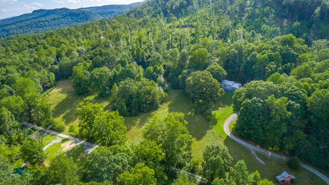 93 Bell Summers Road, Pikeville, TN 37367