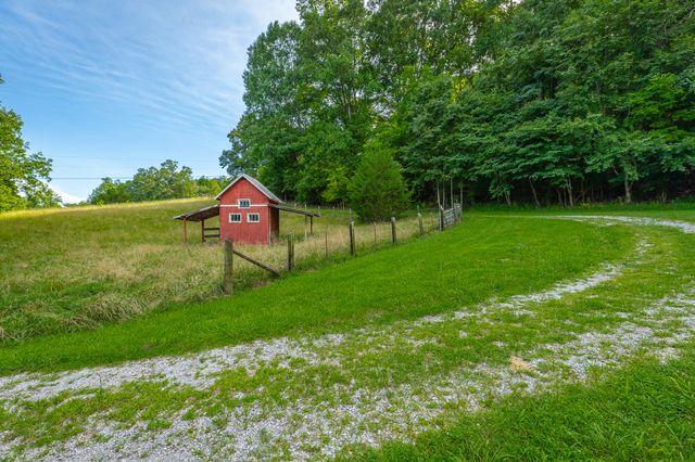 93 Bell Summers Road, Pikeville, TN 37367