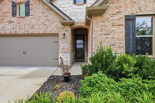2637 Basswood Drive, Northlake, TX 76226