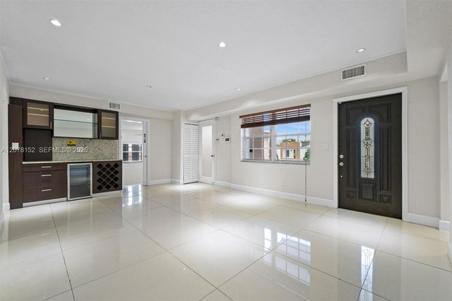 292 E 55th Street, Hialeah, FL 33013