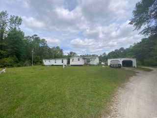 2498 Rhonda Ct., Loris, SC 29569