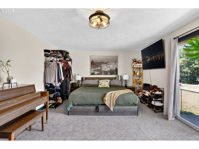 705 Ne 18TH Ct, Gresham, OR 97030