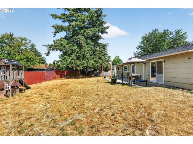 705 Ne 18TH Ct, Gresham, OR 97030