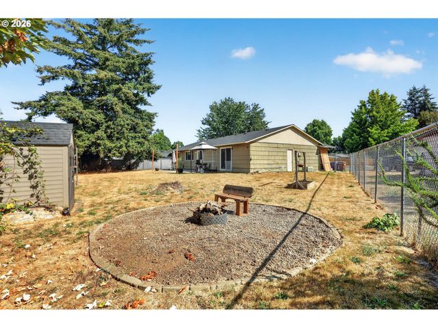 705 Ne 18TH Ct, Gresham, OR 97030