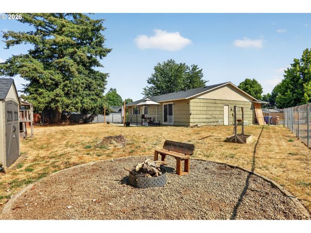 705 Ne 18TH Ct, Gresham, OR 97030
