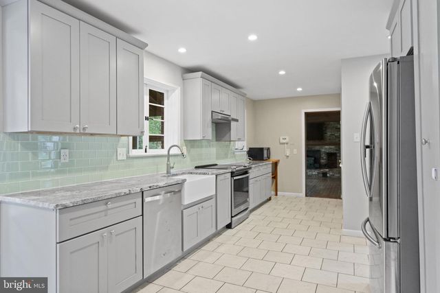 3515 WILSON ST, Fairfax, VA 22030