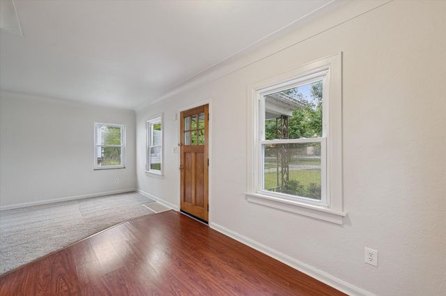 2227 Castlewood Drive, Toledo, OH 43613