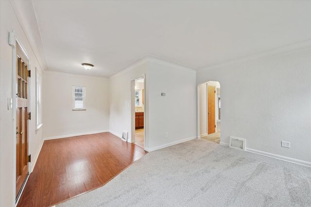 2227 Castlewood Drive, Toledo, OH 43613