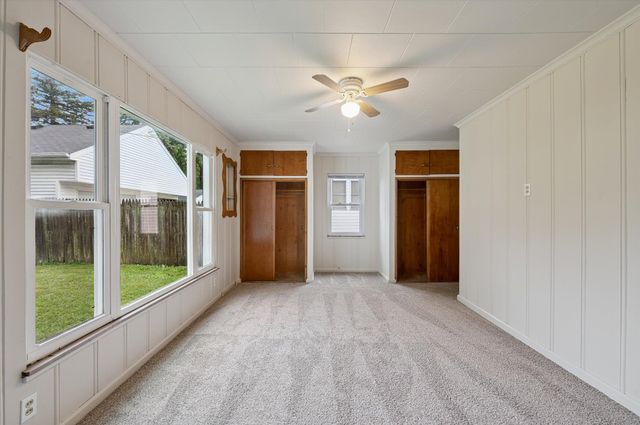 2227 Castlewood Drive, Toledo, OH 43613