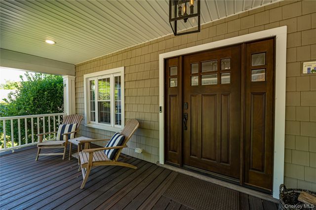 24 Soundview Road, Huntington, NY 11743