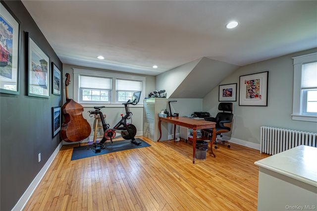 24 Soundview Road, Huntington, NY 11743