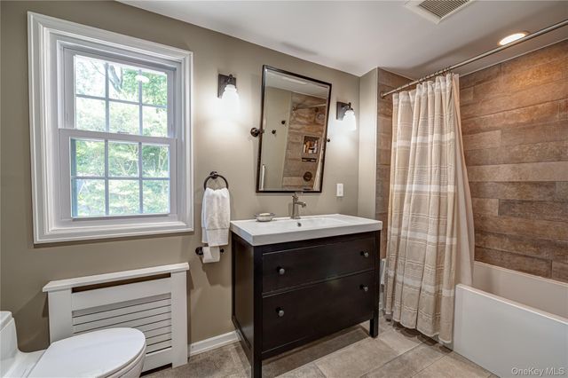 24 Soundview Road, Huntington, NY 11743