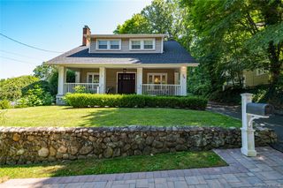 24 Soundview Road, Huntington, NY 11743