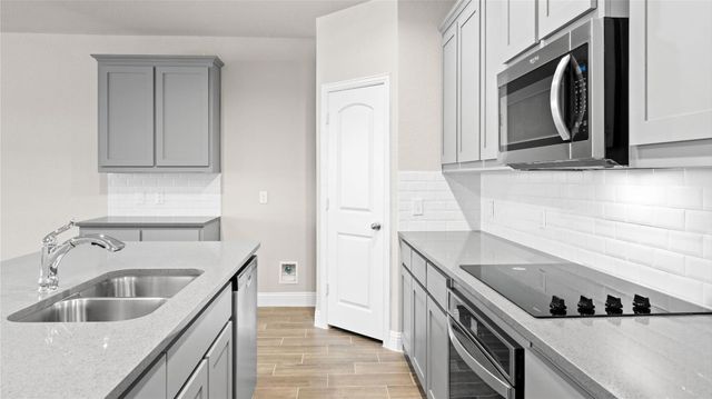 5968 Bursey Road, Watauga, TX 76148