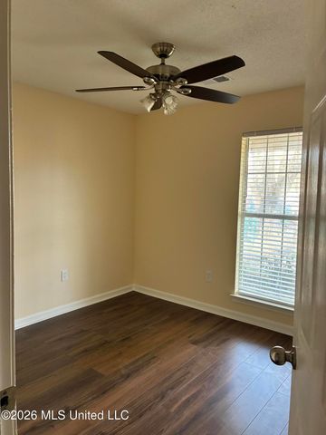 6515 Jamestown Avenue, Horn Lake, MS 38637