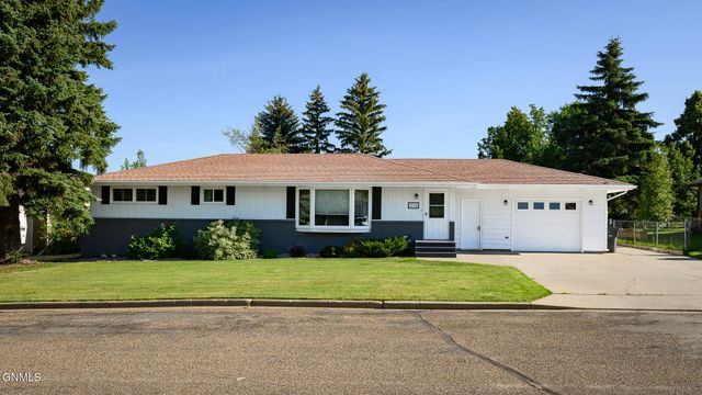216 Coulee Drive, Washburn, ND 58577 property photo