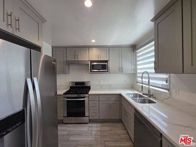 102 Gaviota Avenue 106, Long Beach, CA 90802